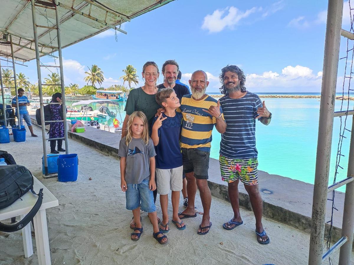 Surfretreat Hotel Bodufolhudhoo ภายนอก รูปภาพ