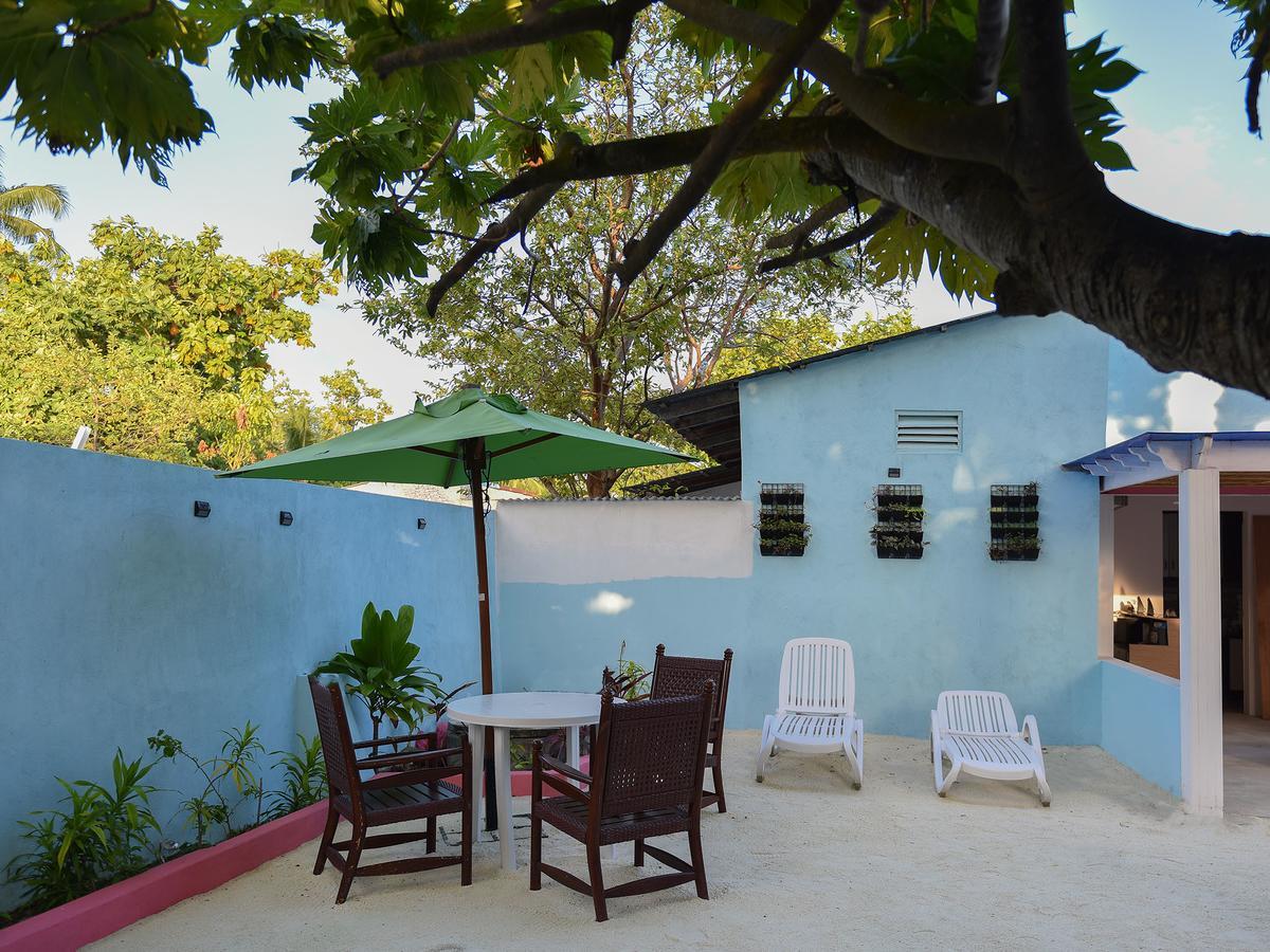 Surfretreat Hotel Bodufolhudhoo ภายนอก รูปภาพ