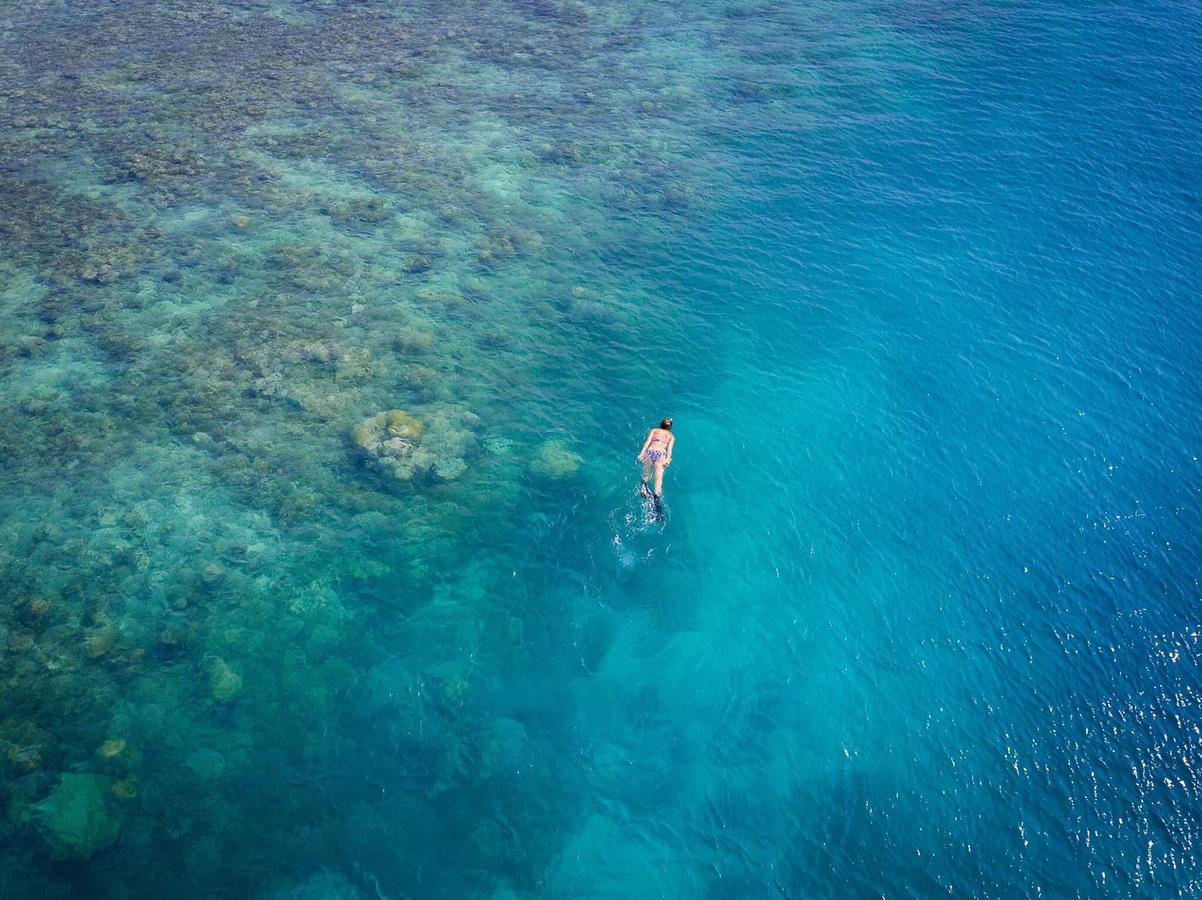 Surfretreat Hotel Bodufolhudhoo ภายนอก รูปภาพ